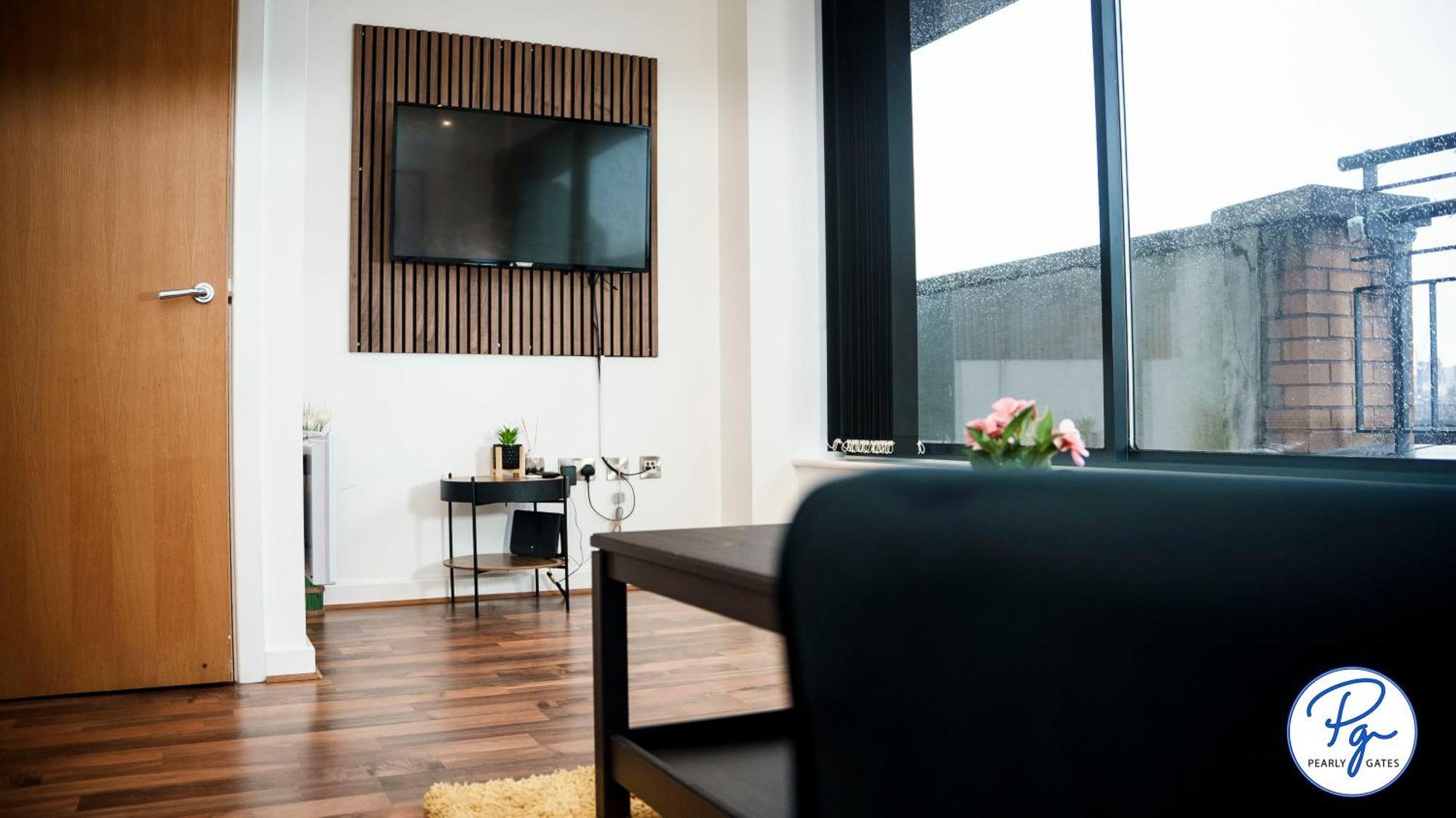 Penthouse - Amazing City Skyline Views - Balcony - Free Extra 2 Hours - Free Parking - Utilita Arena - Bullring Shopping - New St Station- Super King Size Bed Birmingham Exterior photo